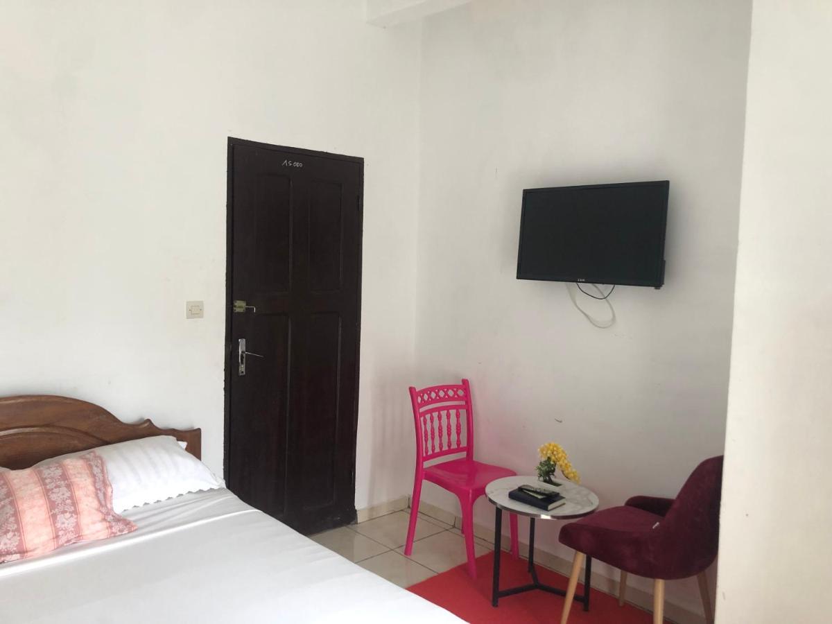Hotel La Grace Kribi Exteriör bild